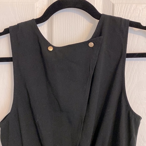 Black shorts romper, size small, elastic waist, side pockets, EUC, gently worn. - Picture 5 of 10